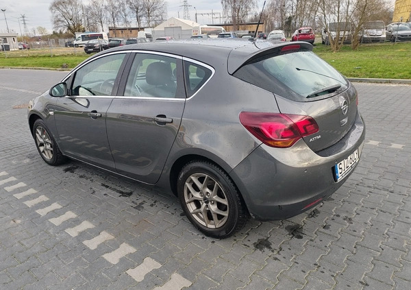 Opel Astra cena 17500 przebieg: 253000, rok produkcji 2010 z Żory małe 92